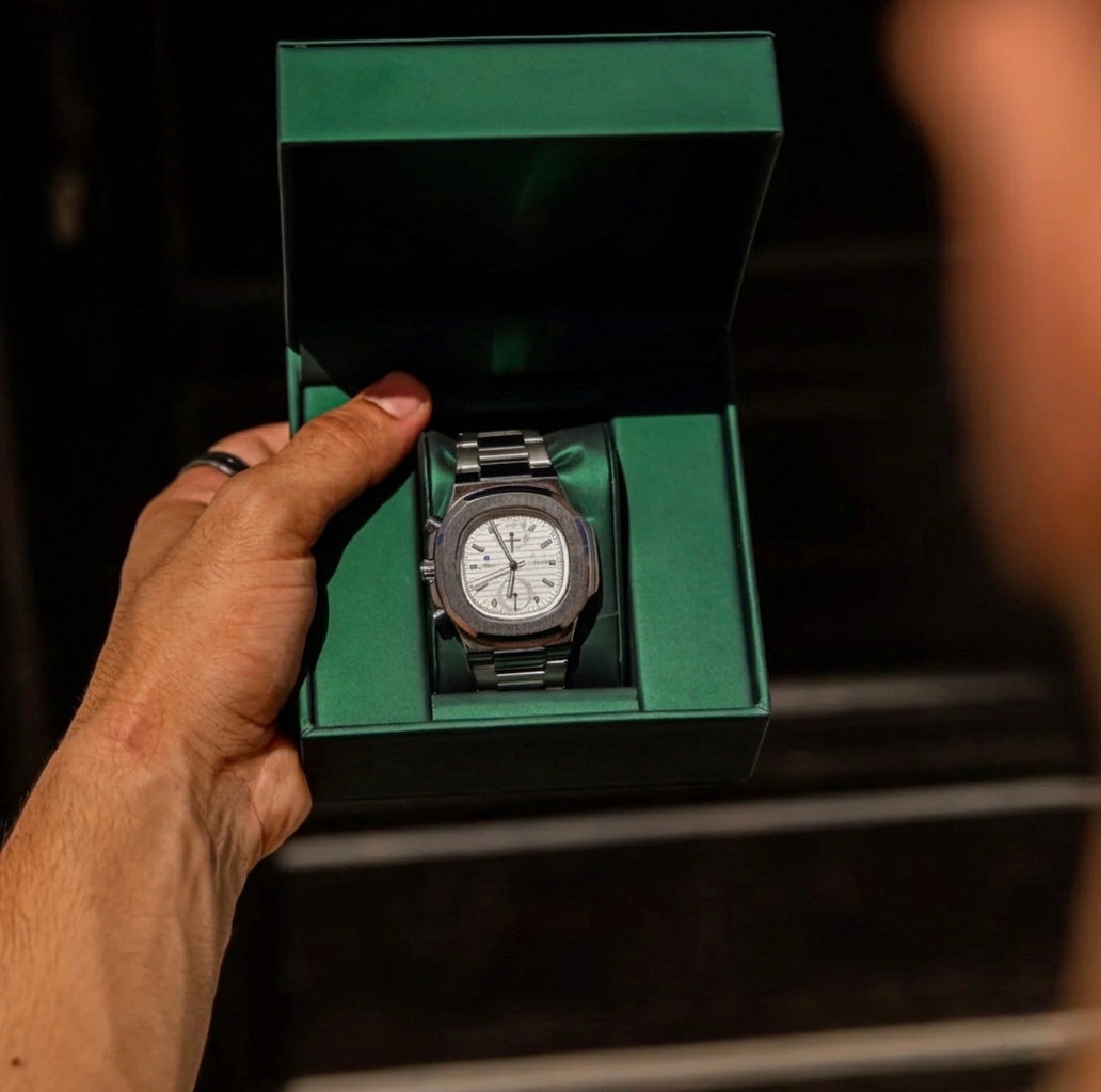 Meridian watch in green box
